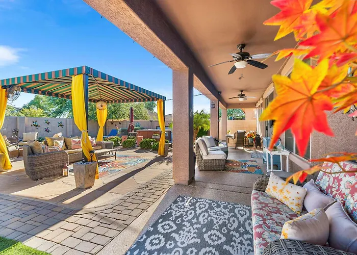 Gem Jacuzzi Grill Outdoor Oasis Holiday home